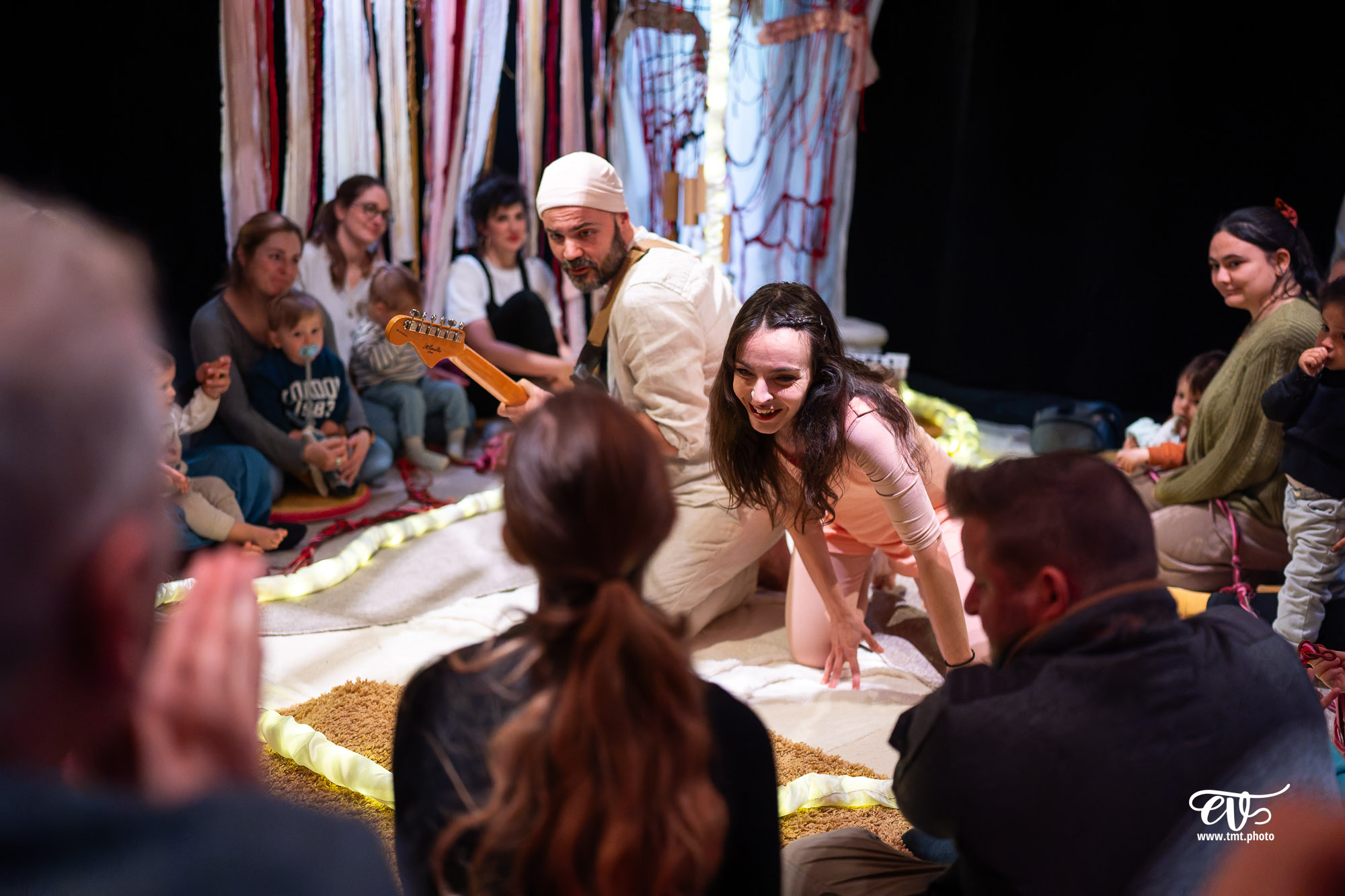 PAR LE COEUR (CIE L'INDOCILE)